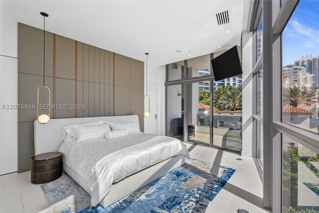 Building Photo - 5875 Collins Ave