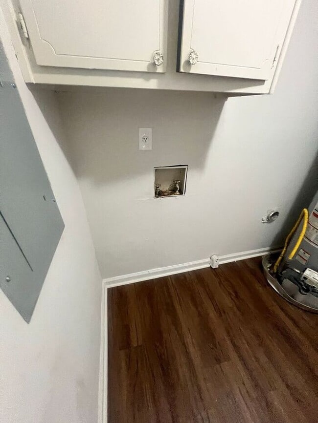 Building Photo - Available now!!! 3 bedroom 2 bath in Lilburn