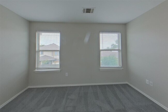 Building Photo - 15102 Verela Dr