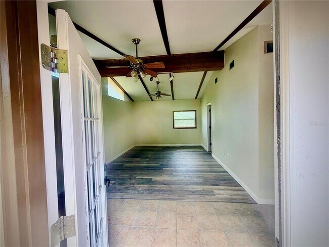 Building Photo - 375 Pine Woods Rd