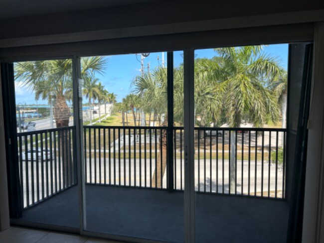 Building Photo - 701 N Indian River Dr