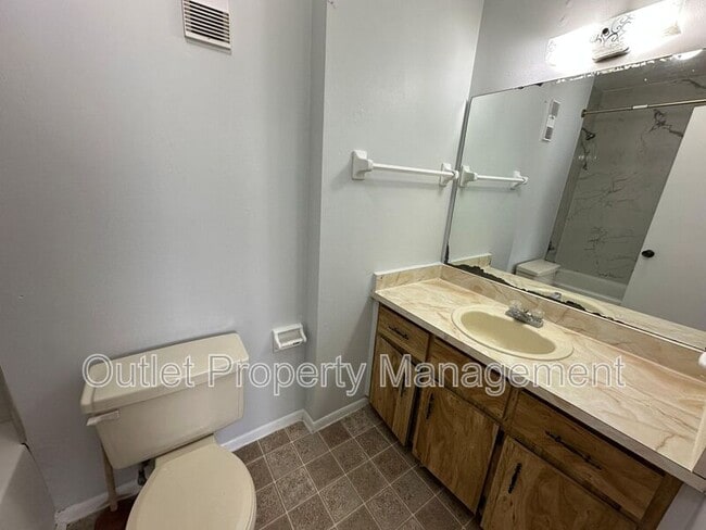 Building Photo - 12034 Tift Cir