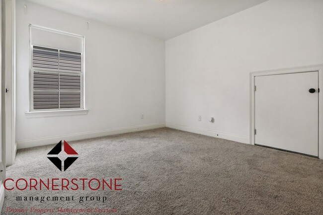 Building Photo - Cozy Cottage in the Heart of Gonzales!