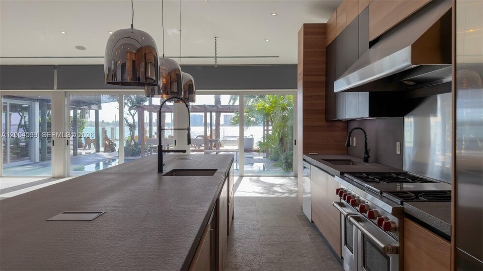 Building Photo - 7528 Buccaneer Ave