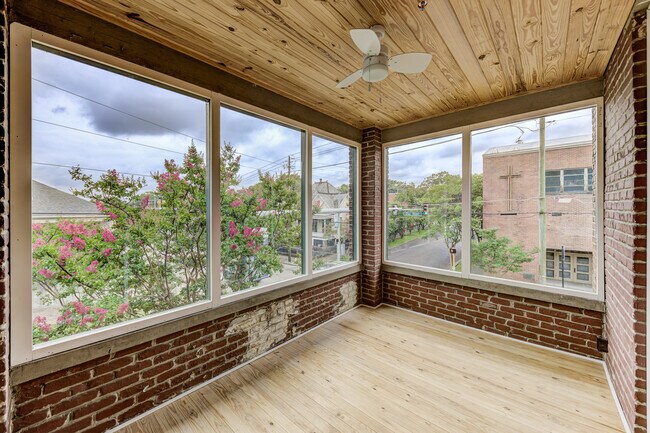 Building Photo - 1220 Adams St