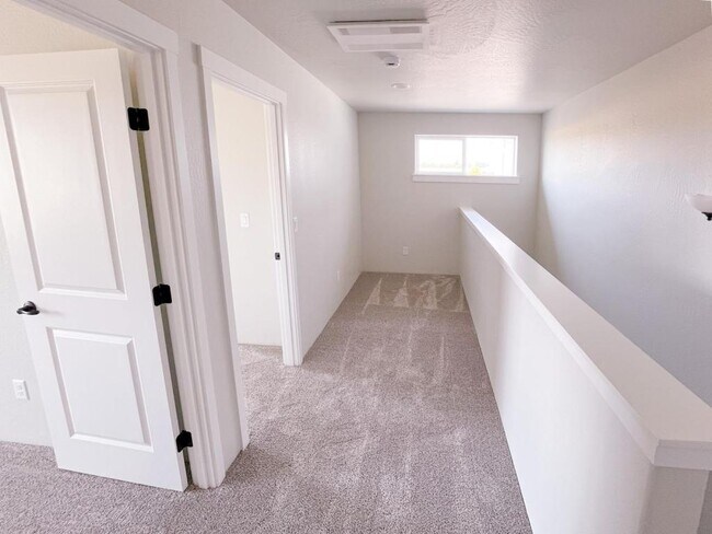 Building Photo - 4750 Gebhard Rd