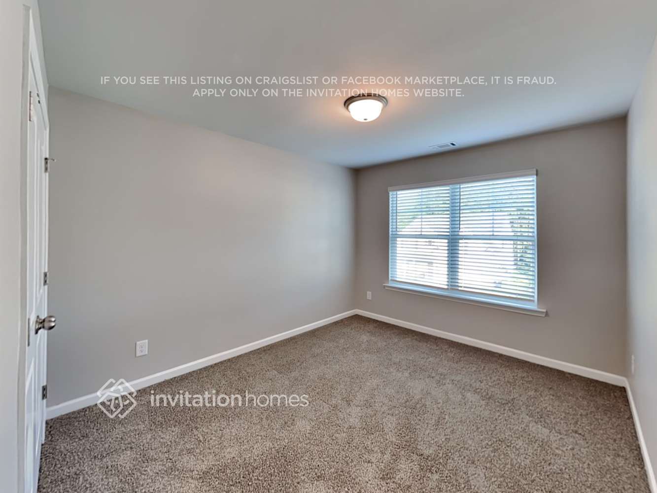 Building Photo - 112 Lantana Crossing