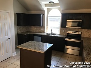 Building Photo - 2846 Olive Ave