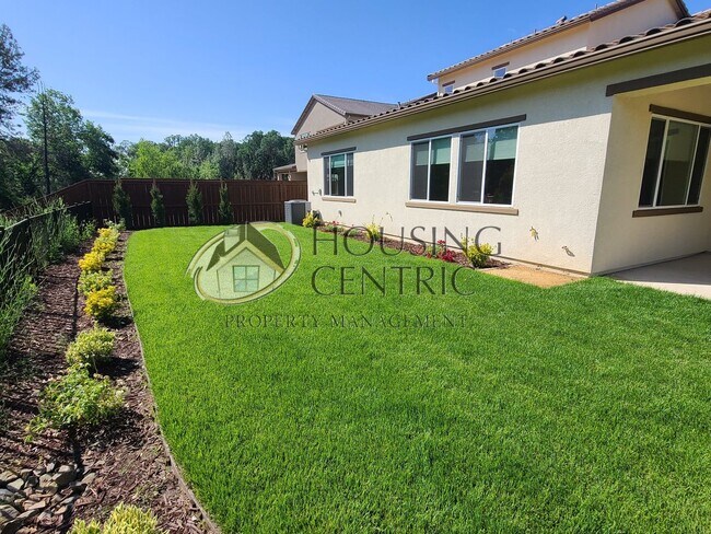 Building Photo - Exceptional Newer Construction Executive Rental in El Dorado Hills