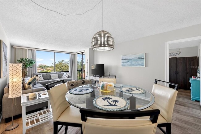 Building Photo - 6218 Palma Del Mar Blvd S