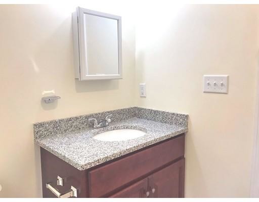 Building Photo - 7-15-17 Callender St