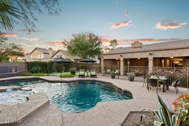 Building Photo - 6785 E Evans Dr