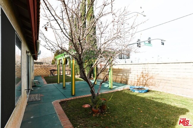 Building Photo - 2657 Sandstone Ct