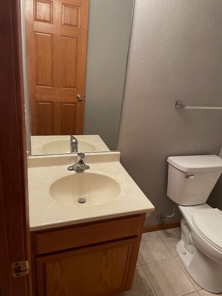 Building Photo - 10428 Metalmark Ln