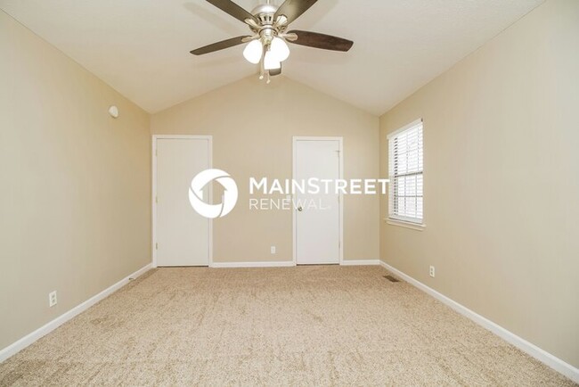 Building Photo - 3292 LUANN Dr