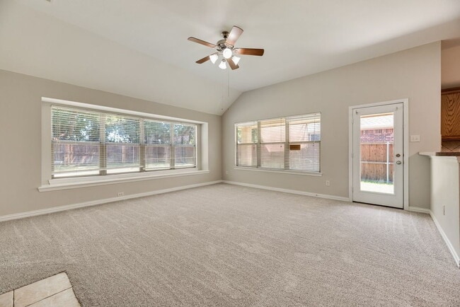 Building Photo - Spacious 4-Bedroom Gem with 2 Full Baths in McKinney - Your New 2025 Sq Ft Sanctuary!