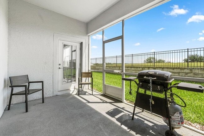 Building Photo - 563 Ocean Course Ave