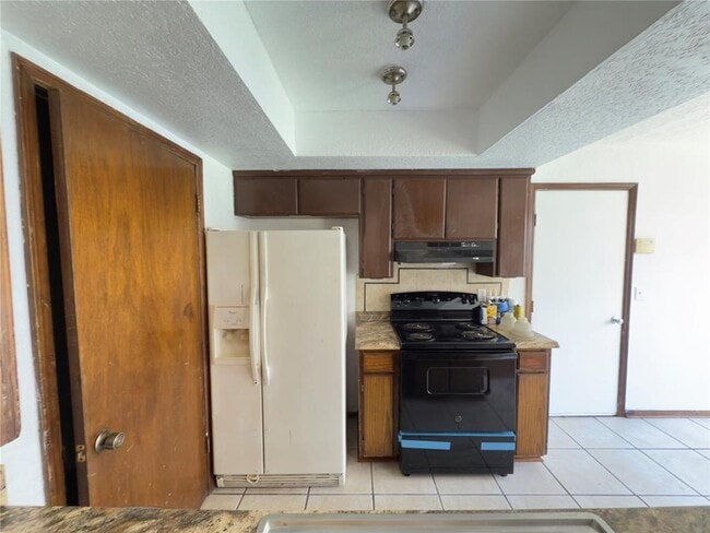 Building Photo - 1109 Dustin Dr