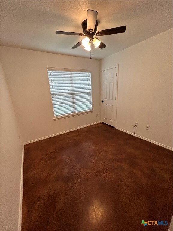 Building Photo - 225 N Mary Jo Dr