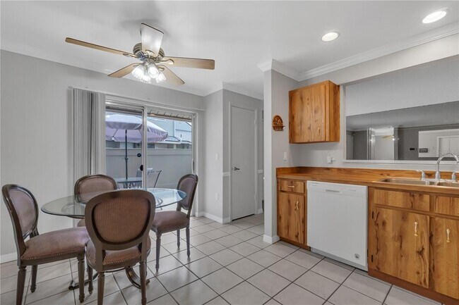 Building Photo - 4682 Pheasant Run Dr