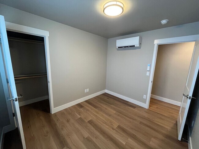 Building Photo - New Construction Townhome in NW Bend