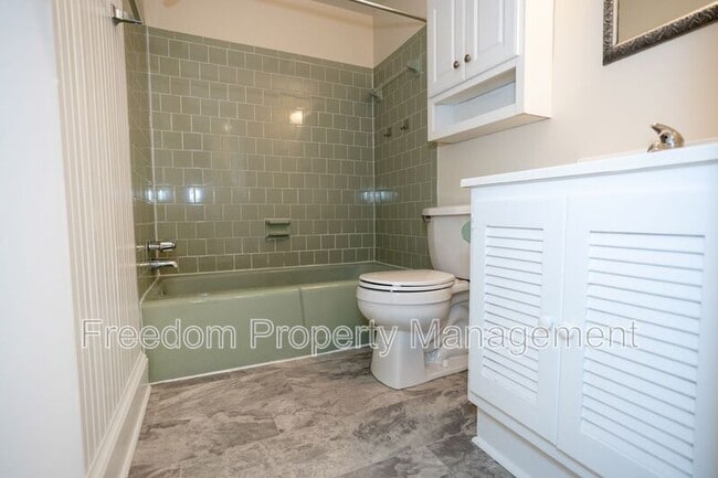 Building Photo - 10629 Provincial Dr