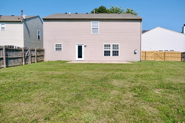 Building Photo - 6857 Maywood Cir