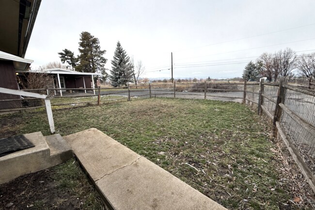 Building Photo - 1608-1610 N Brooklane St