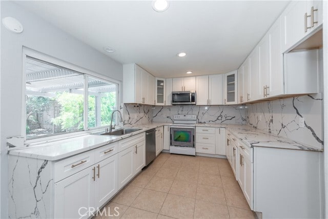 Building Photo - 14272 Utrillo Dr