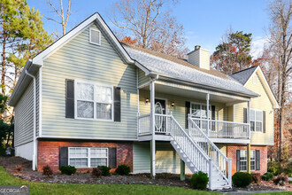 Building Photo - 359 Highlander Way