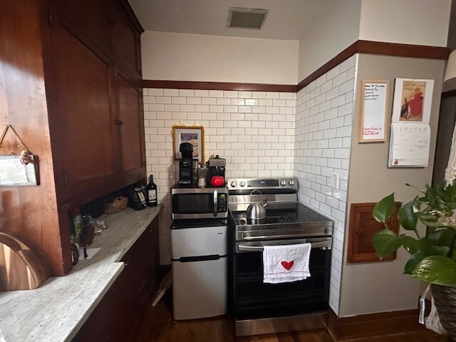 Building Photo - 1804 N 57th St