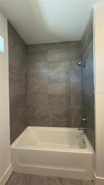 Building Photo - 98 Birchwood Dr