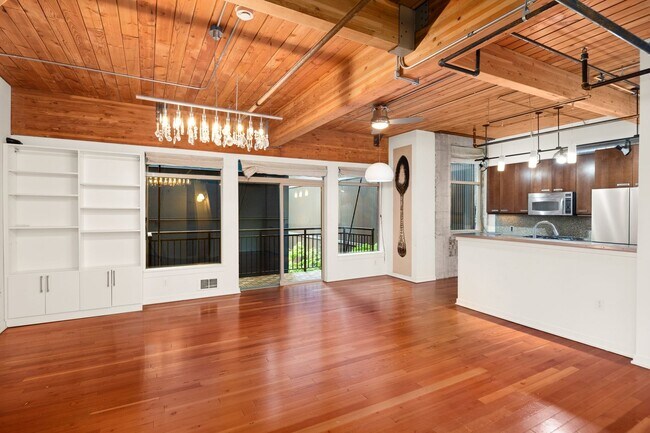 Building Photo - Exposed Beams in Historic Trace Lofts