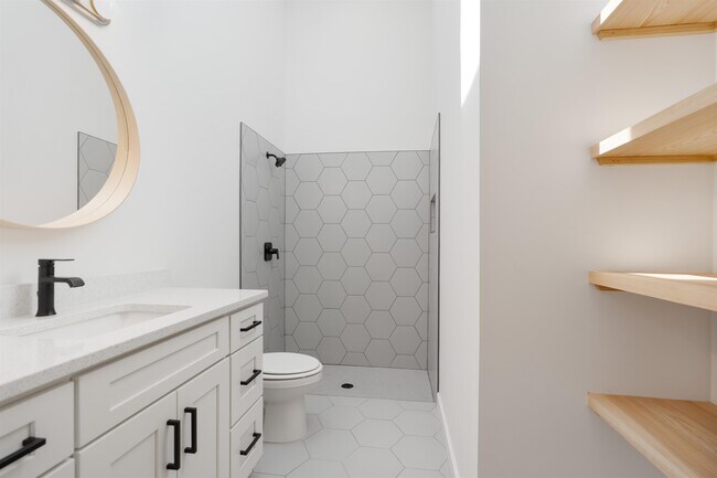 Building Photo - 29 Masters Dr