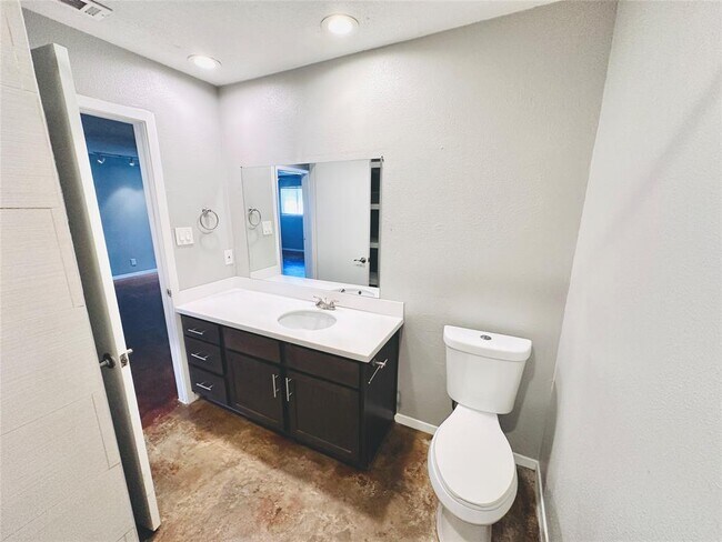 Building Photo - 3424 Willowrun Dr