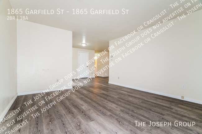 Building Photo - 1865 Garfield St