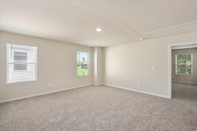 Building Photo - 937 Avonmore Dr