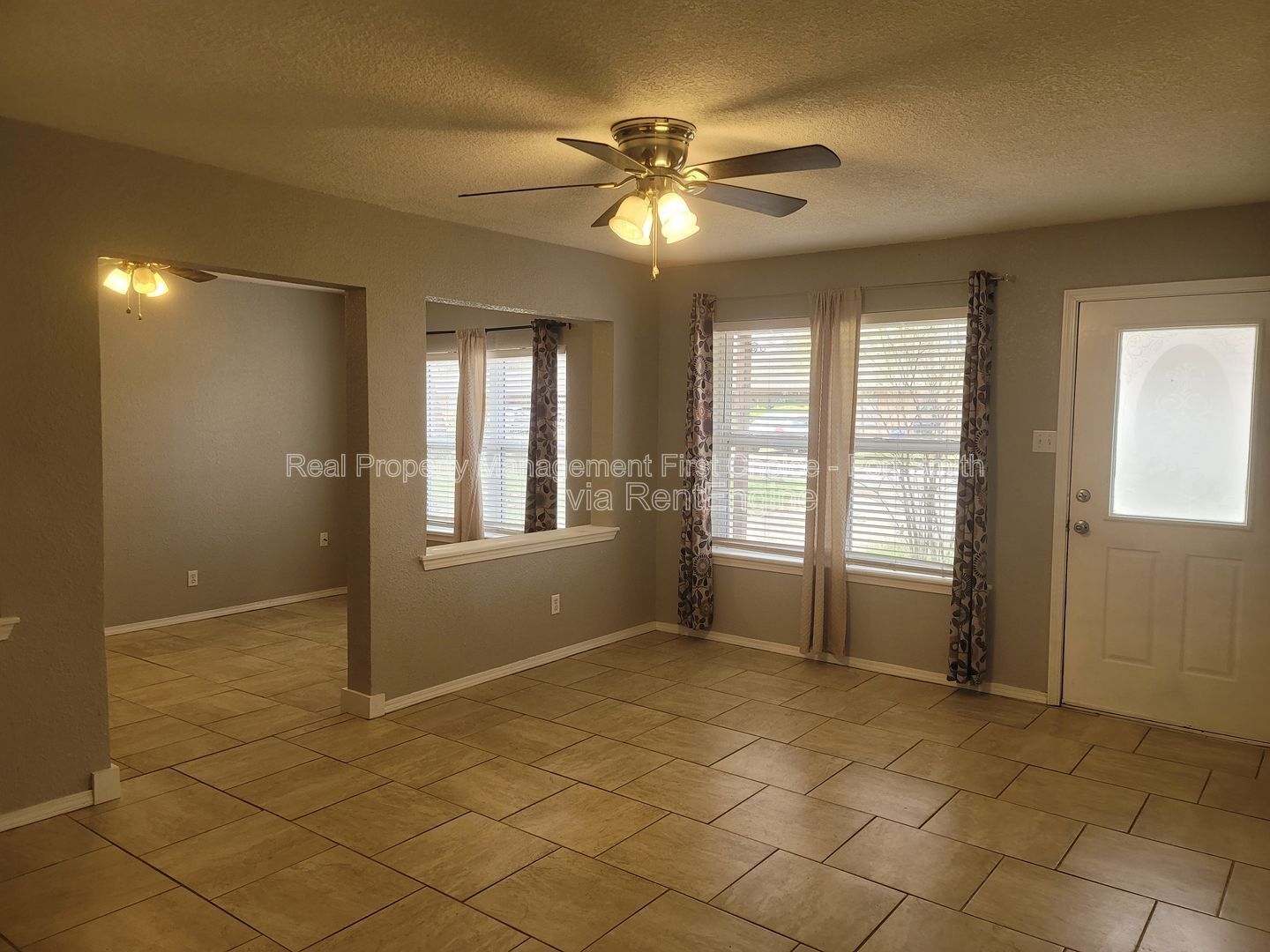 Building Photo - 1028 Chitwood St