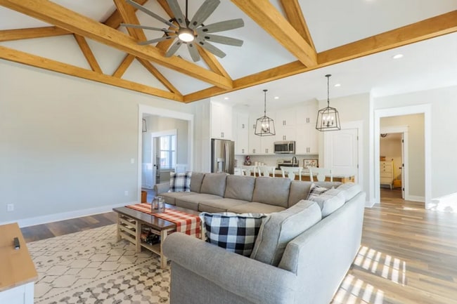 Building Photo - Elegant Southern Living: Your Dream Rental Home in Hahira, Georgia!