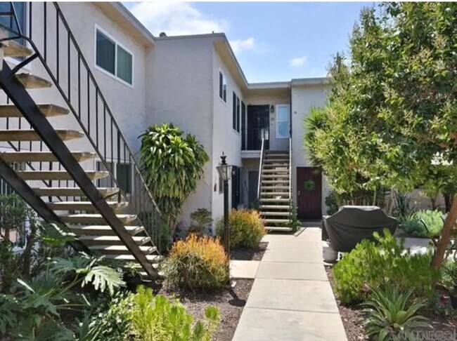 Building Photo - North Park Condo Steps to Adams Ave Normal Heights!