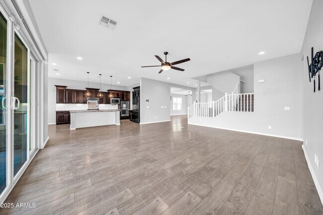 Building Photo - 25526 N 103rd Ave