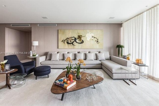 Building Photo - 10201 Collins Ave