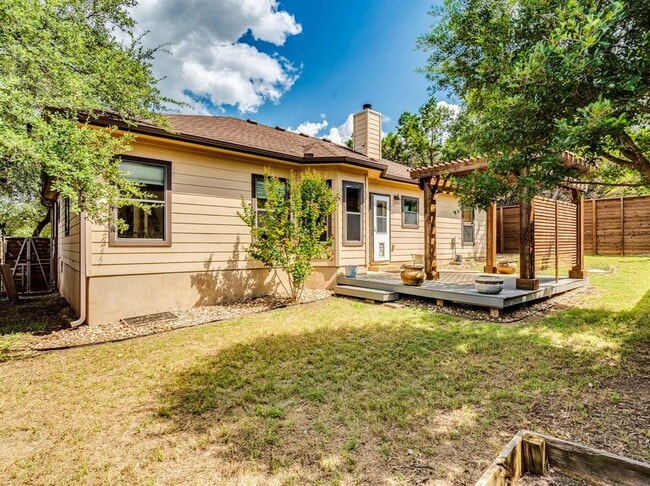 Building Photo - 10804 Wildwood Cir