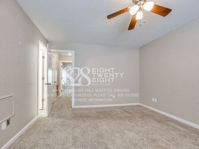 Building Photo - Spacious 2 Bed/2 Bath Townhome Duplex Available NOW in Moore, OK!