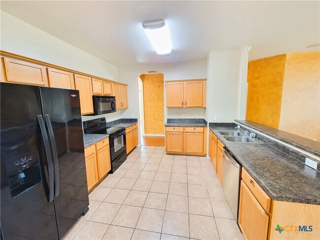 Building Photo - 610 Taurus Dr