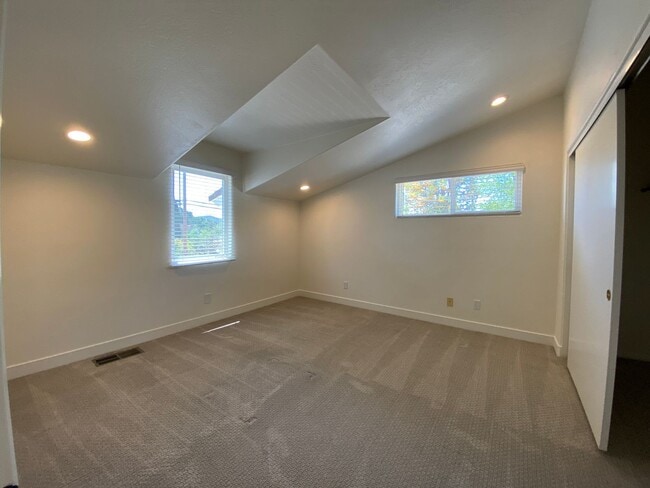 Building Photo - Great 3-Bedroom Home – Peaceful Country Living Just 8 Minutes from Hwy 78!