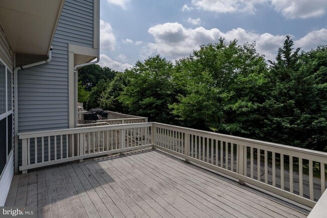 Building Photo - 122 Elmcroft Blvd