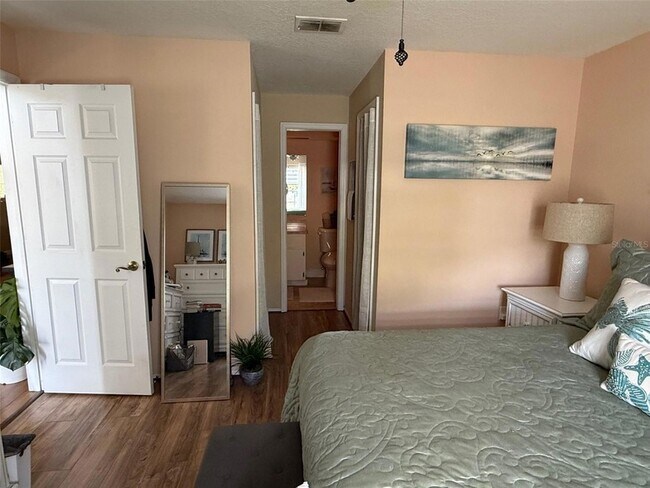 Building Photo - 4147 La Pasida Ln