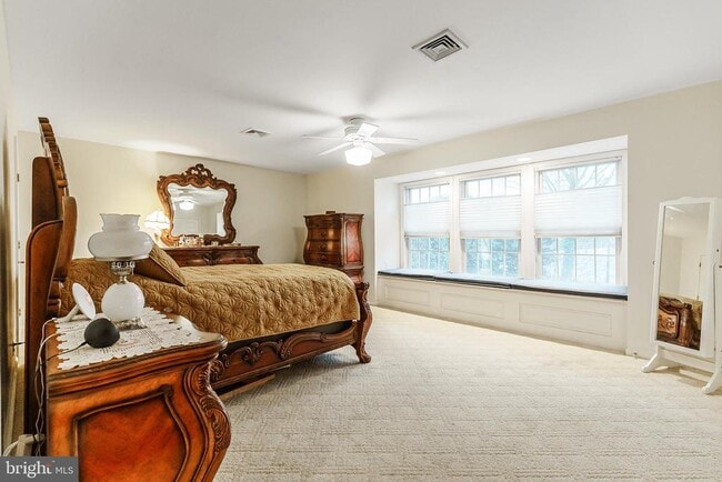 Building Photo - 841 Rodman Ave