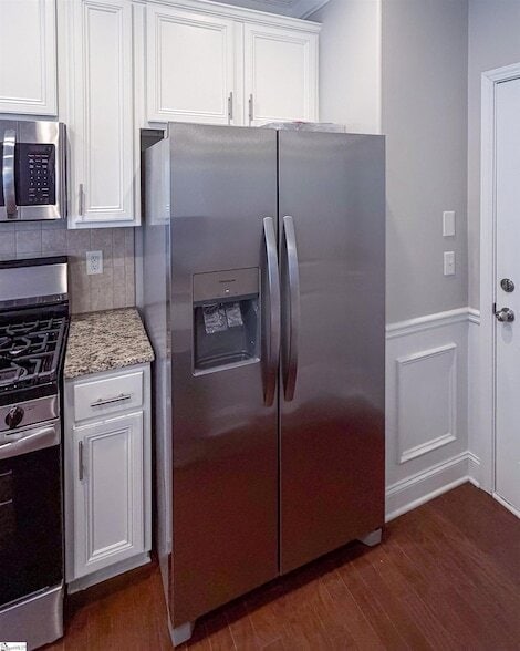 Building Photo - 428 Woodbark Ct